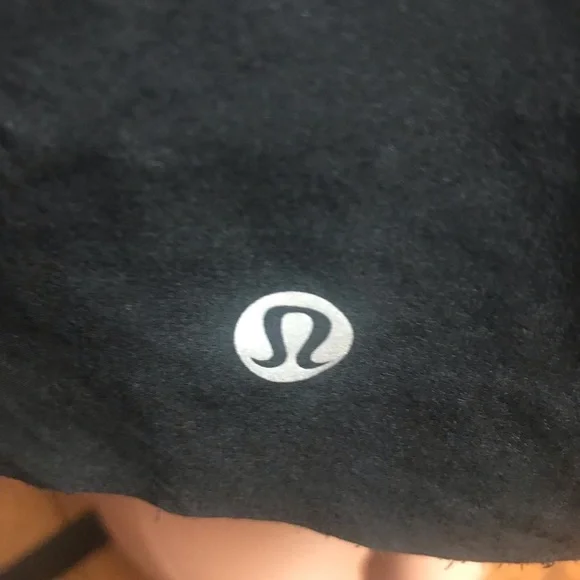Lululemon Short Black-Size 6 -Good Condition - Picture 12 of 14